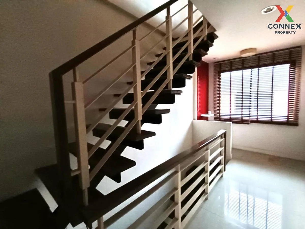 ขายทาวน์เฮ้าส์/ทาวน์โฮม  เมอริท เพลส ลาดพร้าว 87 คลองเจ้าคุณสิงห์ ขายทาวน์เฮ้าส์/ทาวน์โฮม  เมอริท เพลส ลาดพร้าว 87 คลองเจ้าคุณสิงห์