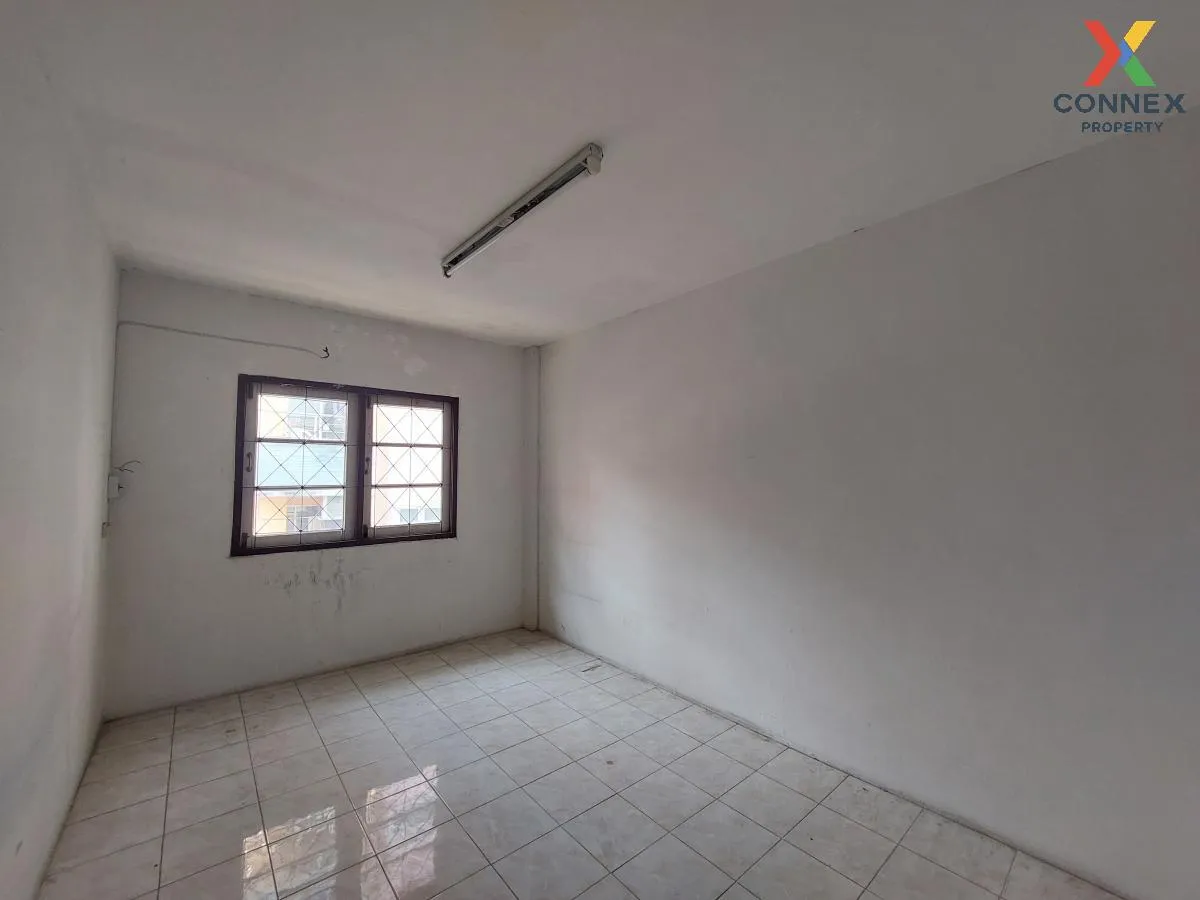 For Sale Commercial Building , Siratcha , Don Hua Lo , Mueang Cho For Sale Commercial Building , Siratcha , Don Hua Lo , Mueang Cho