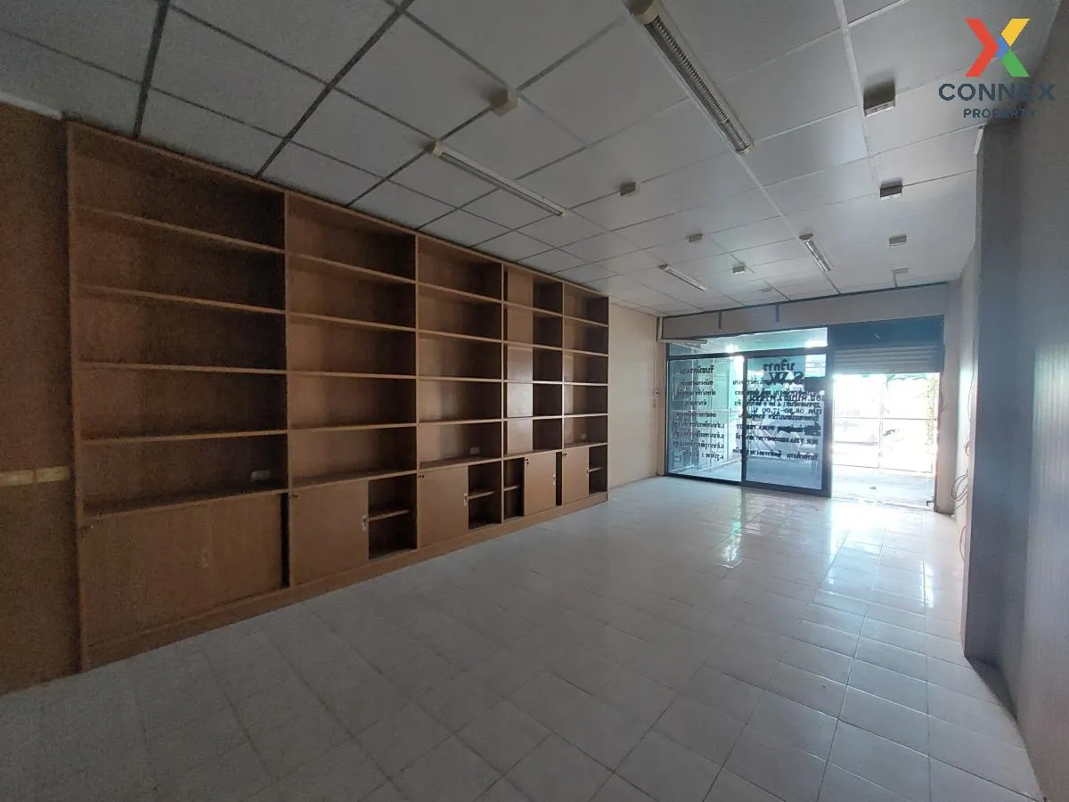 For Sale Commercial Building , Siratcha , Don Hua Lo , Mueang Cho For Sale Commercial Building , Siratcha , Don Hua Lo , Mueang Cho