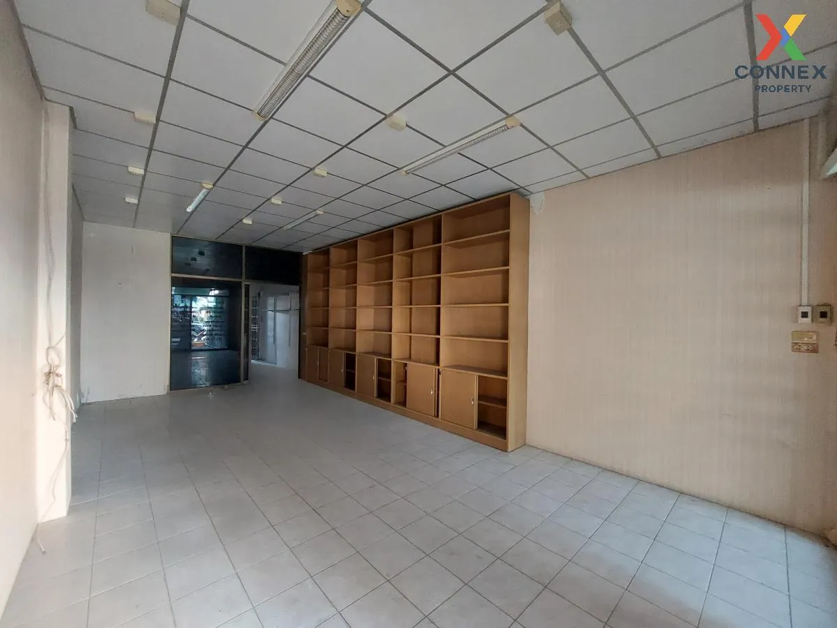 For Sale Commercial Building , Siratcha , Don Hua Lo , Mueang Cho For Sale Commercial Building , Siratcha , Don Hua Lo , Mueang Cho