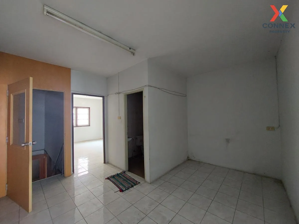 For Sale Commercial Building , Siratcha , Don Hua Lo , Mueang Cho For Sale Commercial Building , Siratcha , Don Hua Lo , Mueang Cho