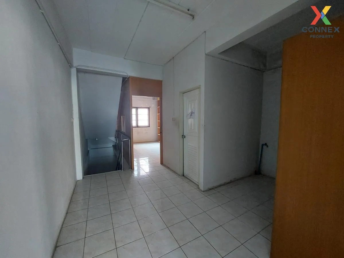 For Sale Commercial Building , Siratcha , Don Hua Lo , Mueang Cho For Sale Commercial Building , Siratcha , Don Hua Lo , Mueang Cho