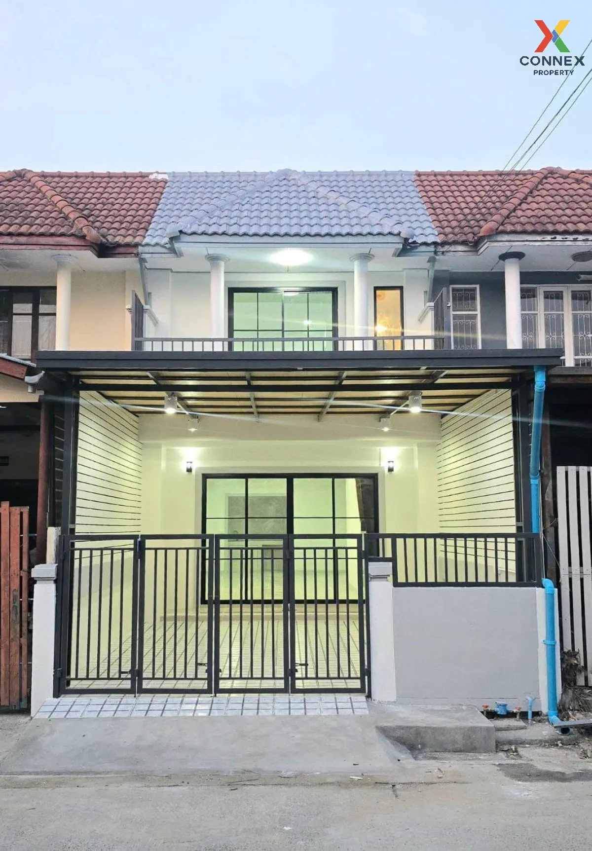 ขายทาวน์เฮ้าส์/ทาวน์โฮม  บ้านบัวทอง 4 บ้านกล้วย-ไทรน้อย รีโนเวทให 1