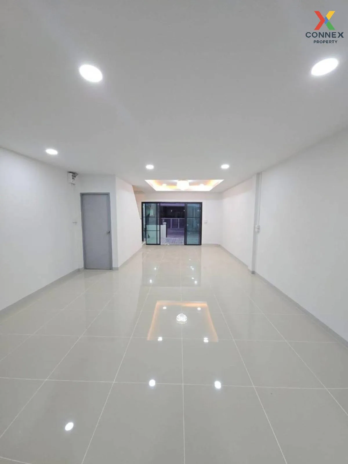 ขายทาวน์เฮ้าส์/ทาวน์โฮม  บ้านบัวทอง 4 บ้านกล้วย-ไทรน้อย รีโนเวทให