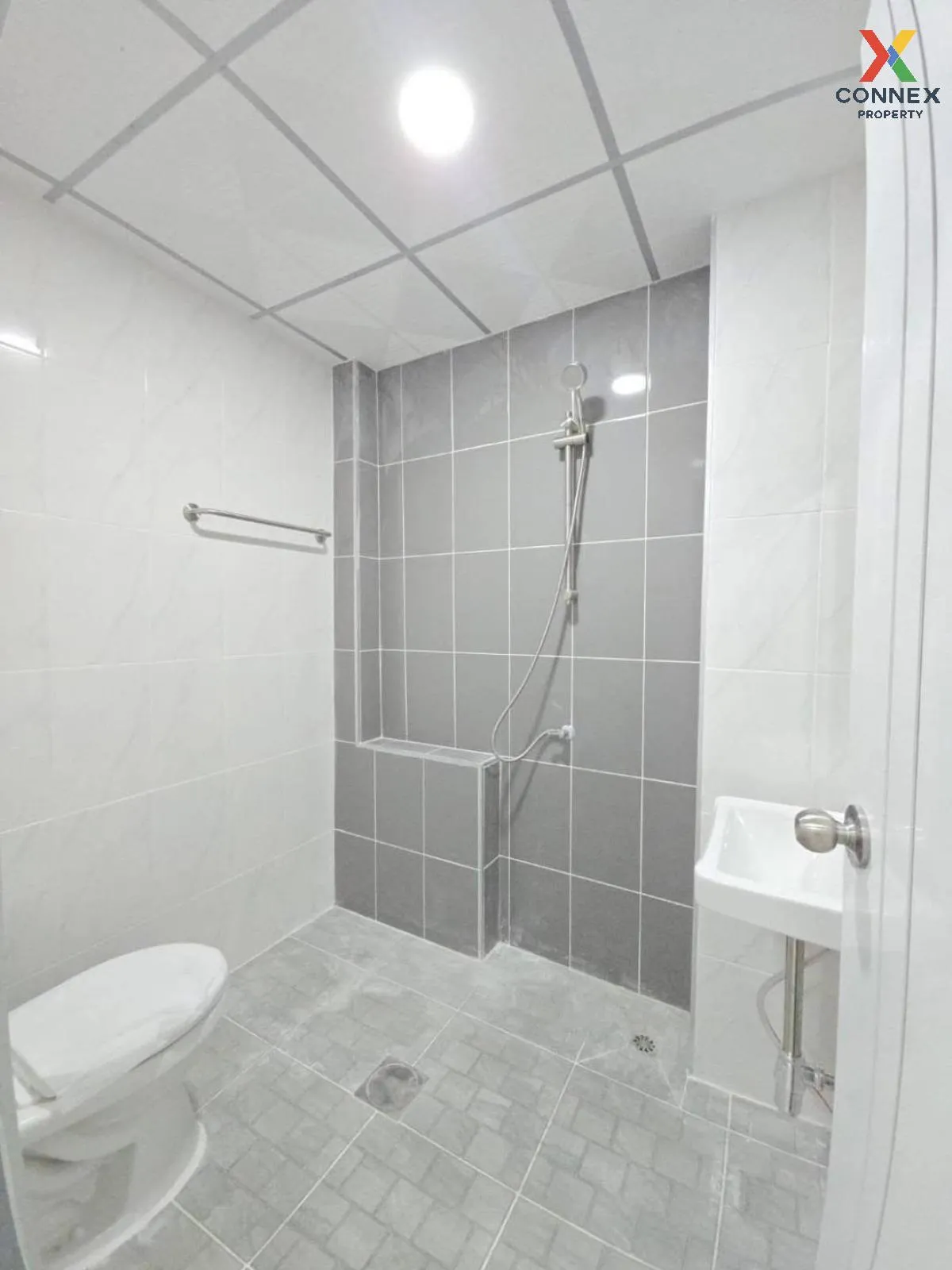 ขายทาวน์เฮ้าส์/ทาวน์โฮม  บ้านบัวทอง 4 บ้านกล้วย-ไทรน้อย รีโนเวทให