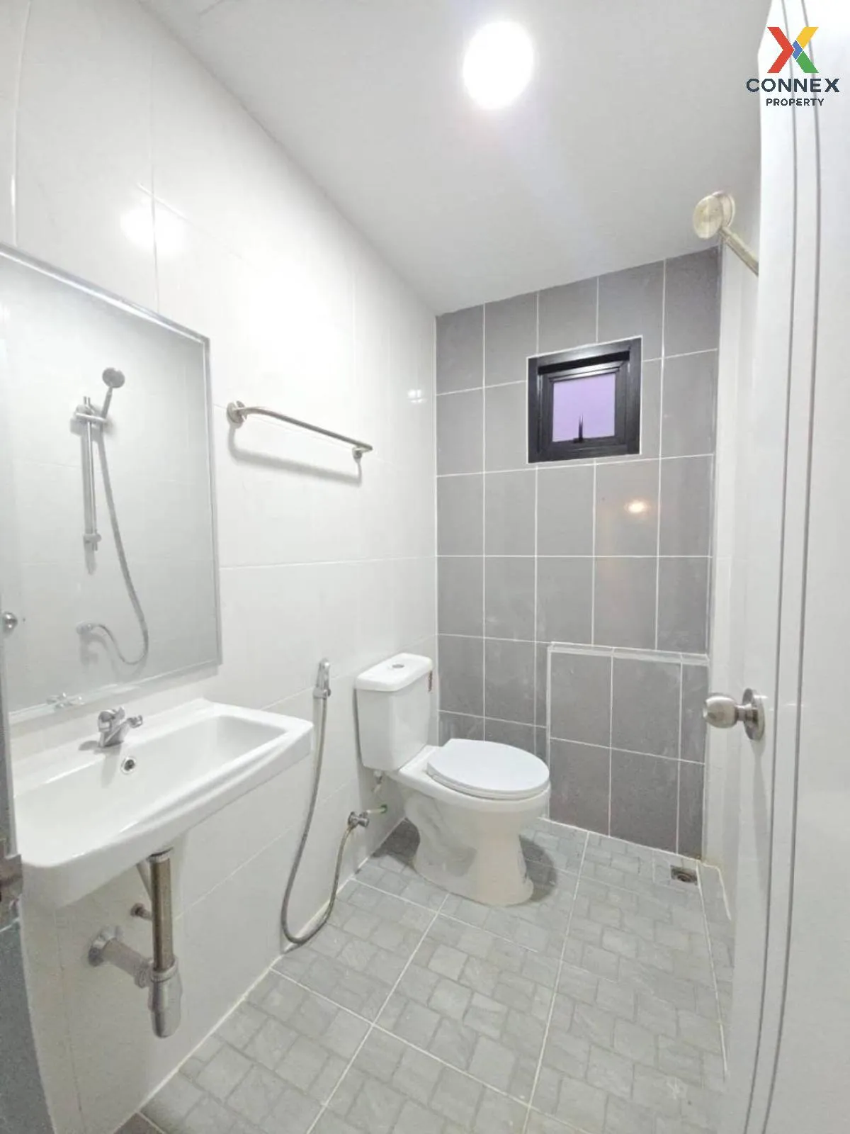 ขายทาวน์เฮ้าส์/ทาวน์โฮม  บ้านบัวทอง 4 บ้านกล้วย-ไทรน้อย รีโนเวทให