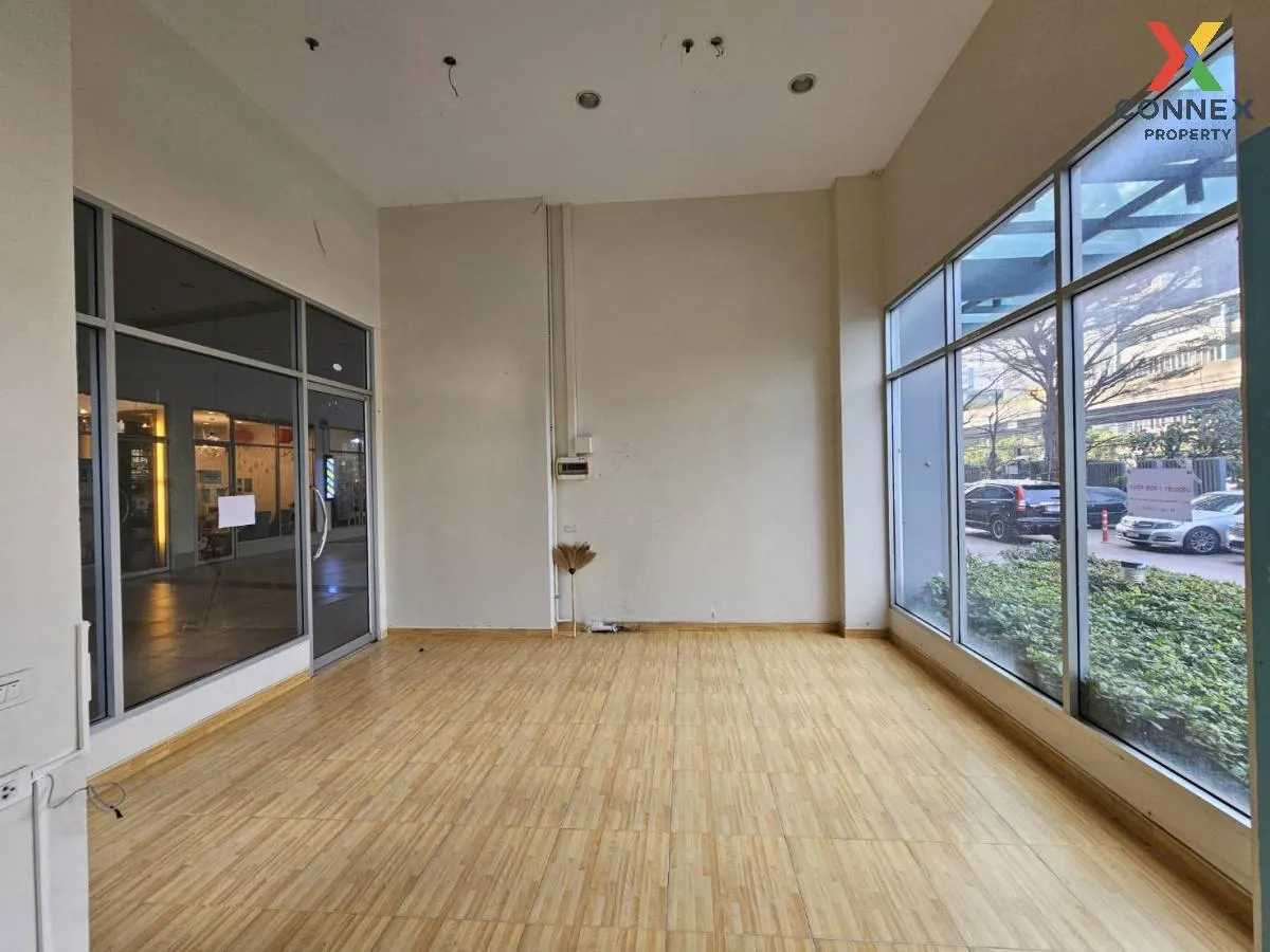 For Sale Commercial space , Supalai Park Asoke - Ratchada , MRT-P 2