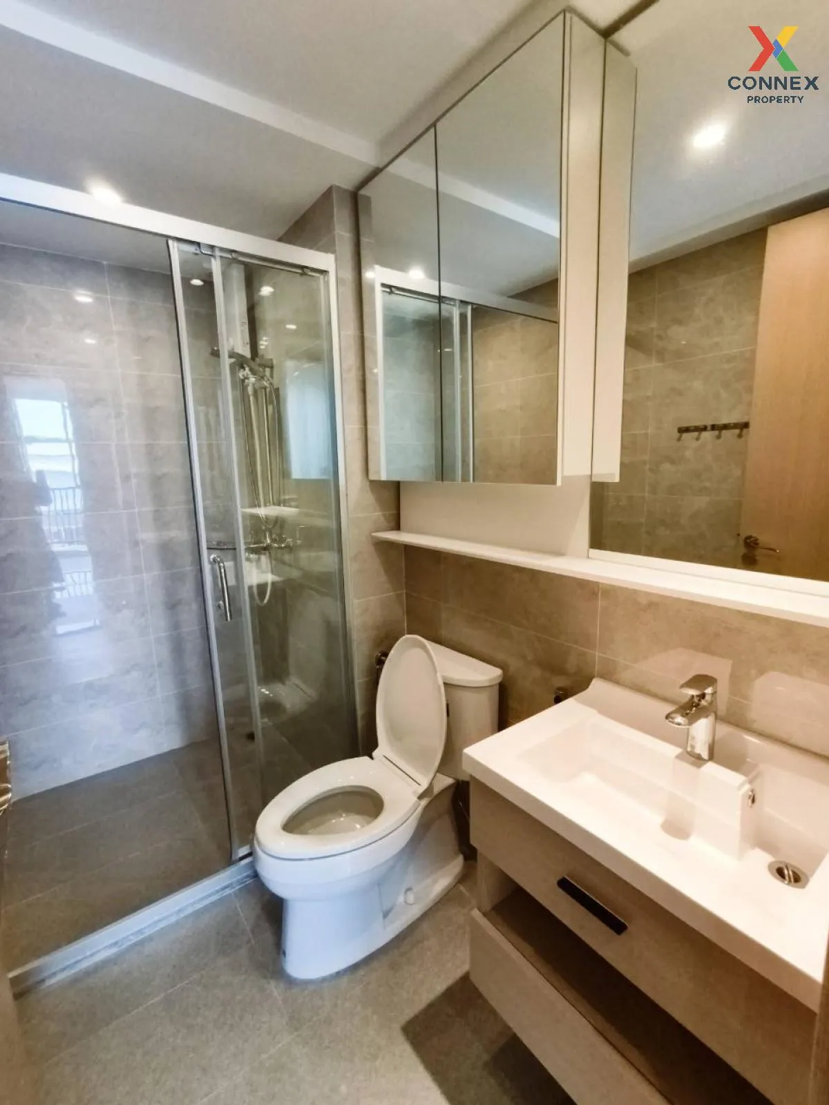 For Rent Condo , Regal Srinakarin 40 , Nong Bon , Prawet , Bangko