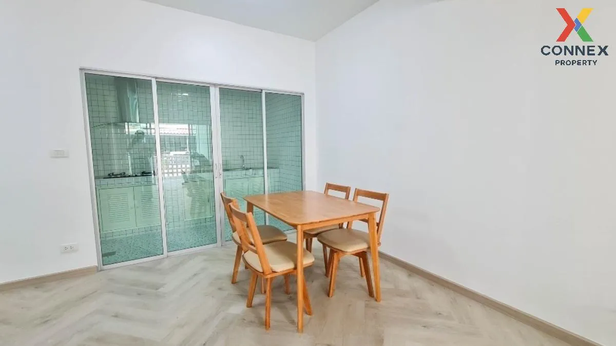 ขายทาวน์เฮ้าส์/ทาวน์โฮม  เดอะ คอนเนค 22 รามอินทรา-มีนบุรี มีนบุรี 2