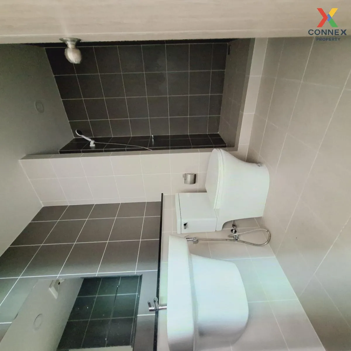 ขายคอนโด  โกลเด้น คอนโด แหลมฉบัง ทุ่งสุขลา ศรีราชา ชลบุรี CX-1170