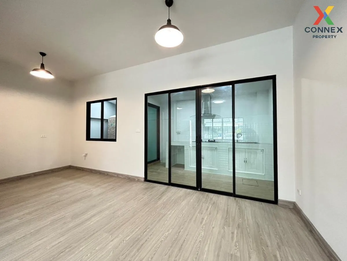 For Sale Townhouse/Townhome  , THE CONNECT Suanluang - Onnut , Pr 3