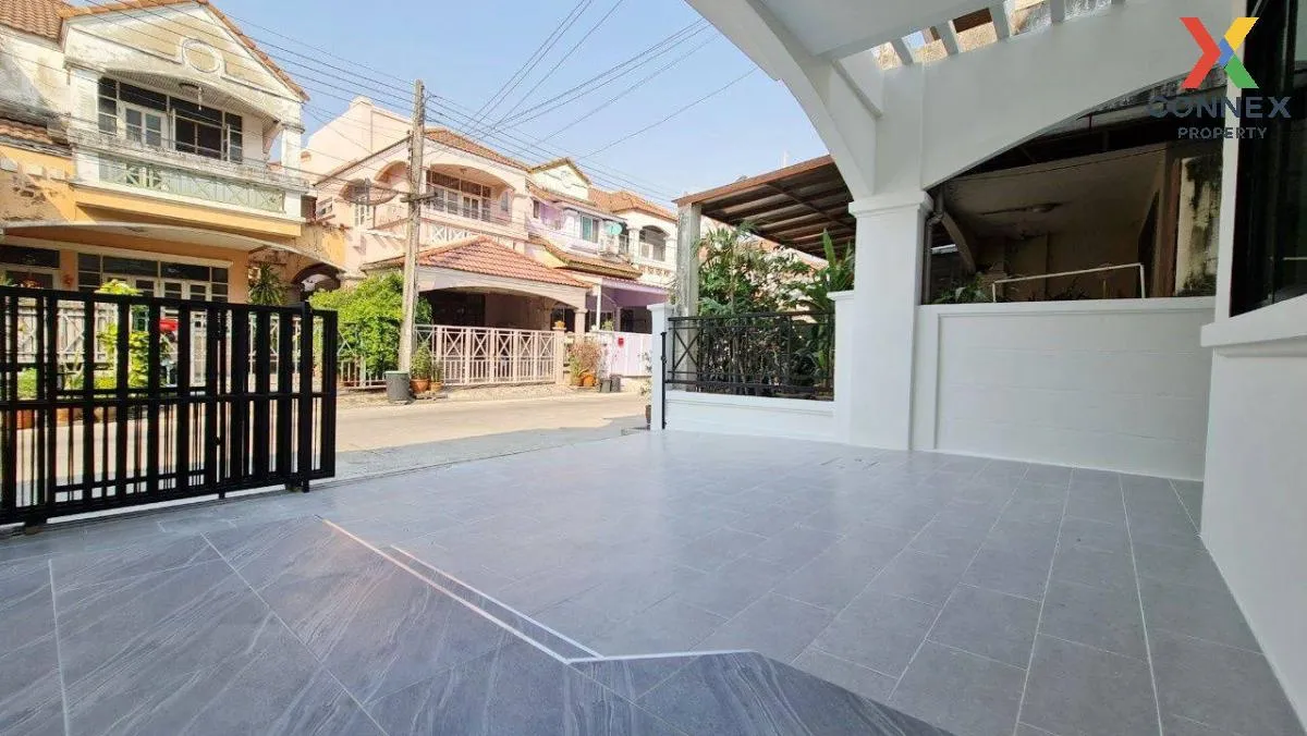 ขายทาวน์เฮ้าส์/ทาวน์โฮม  นันทนาการ์เด้น รังสิต รีโนเวทใหม่ บ้านกล