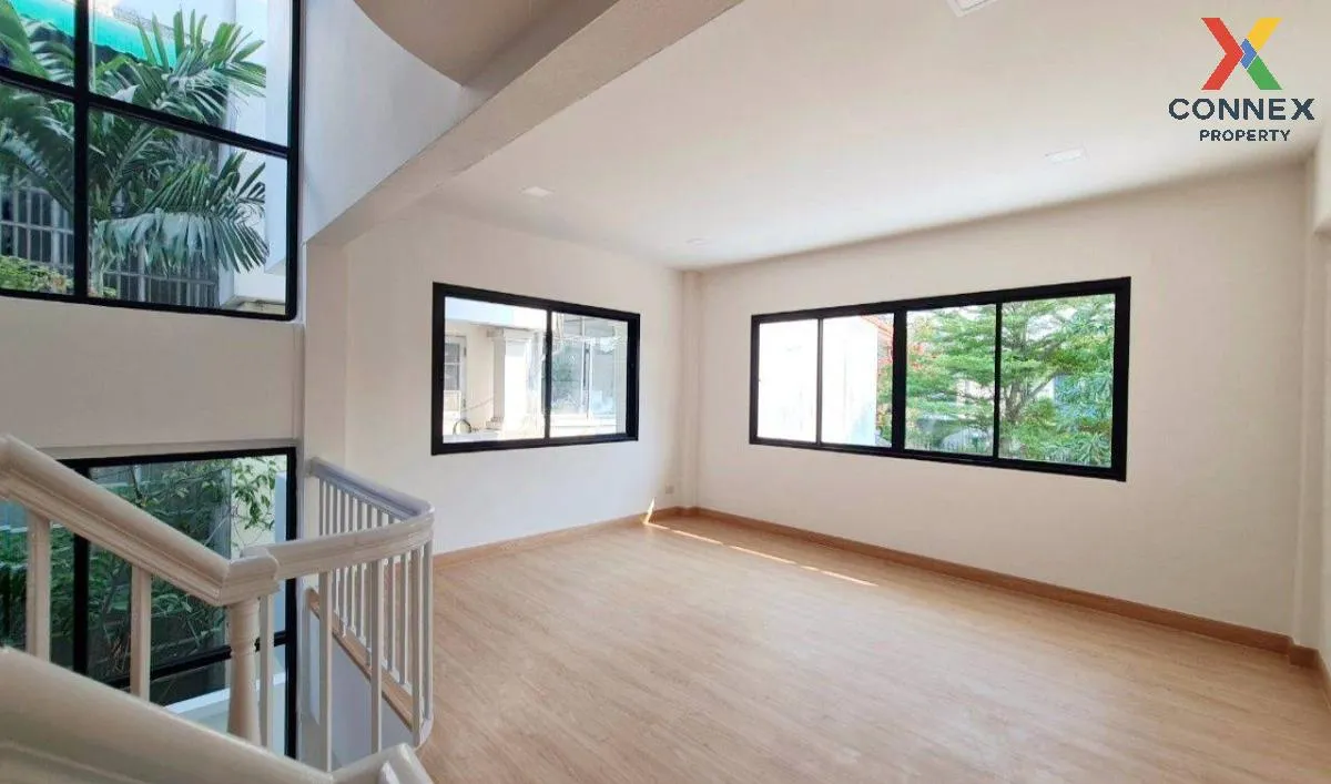 ขายทาวน์เฮ้าส์/ทาวน์โฮม  นันทนาการ์เด้น รังสิต รีโนเวทใหม่ บ้านกล