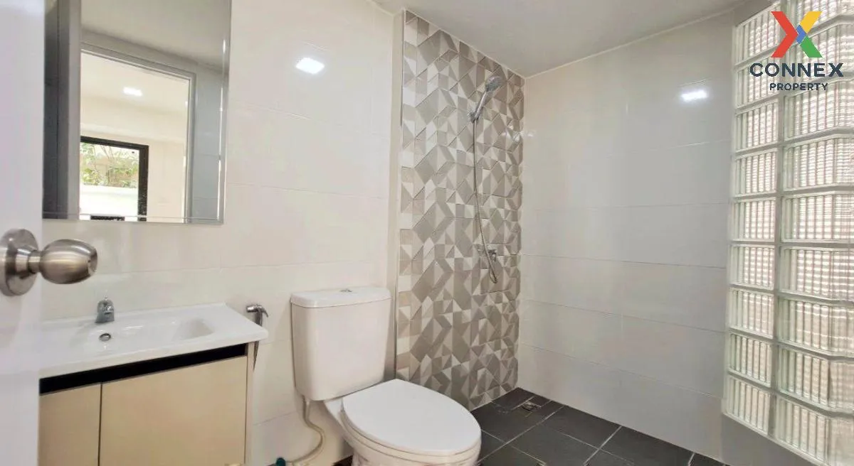 ขายทาวน์เฮ้าส์/ทาวน์โฮม  นันทนาการ์เด้น รังสิต รีโนเวทใหม่ บ้านกล