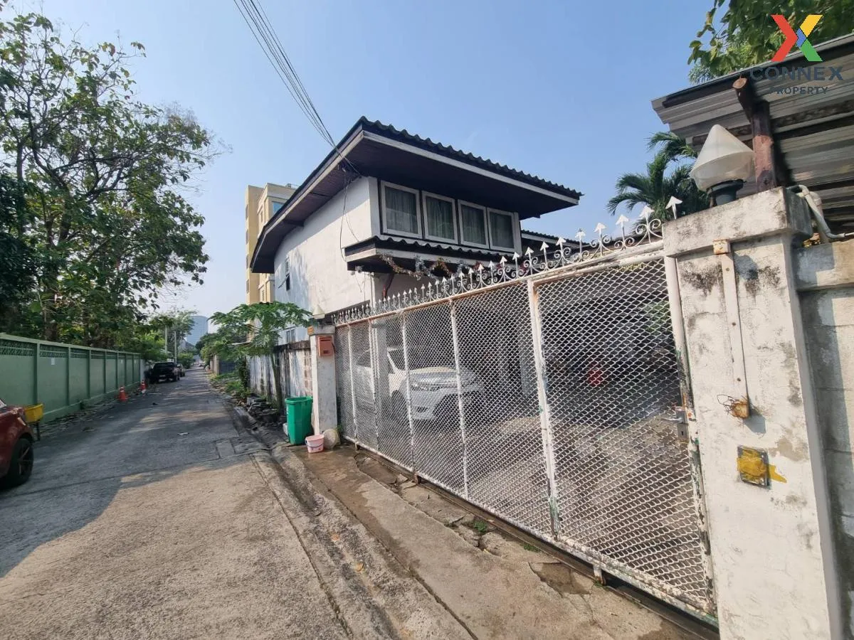 For Sale 2-Storey Detached House Near BTS Udom Suk. , Bang Na , B