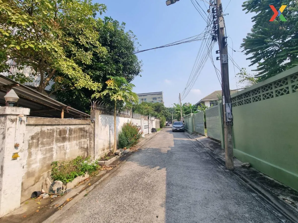 For Sale 2-Storey Detached House Near BTS Udom Suk. , Bang Na , B