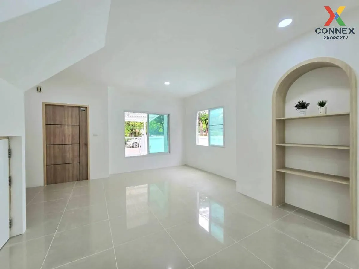 For Sale Townhouse/Townhome  , Preseo 4 , Na Pa , Mueang Chon Bur