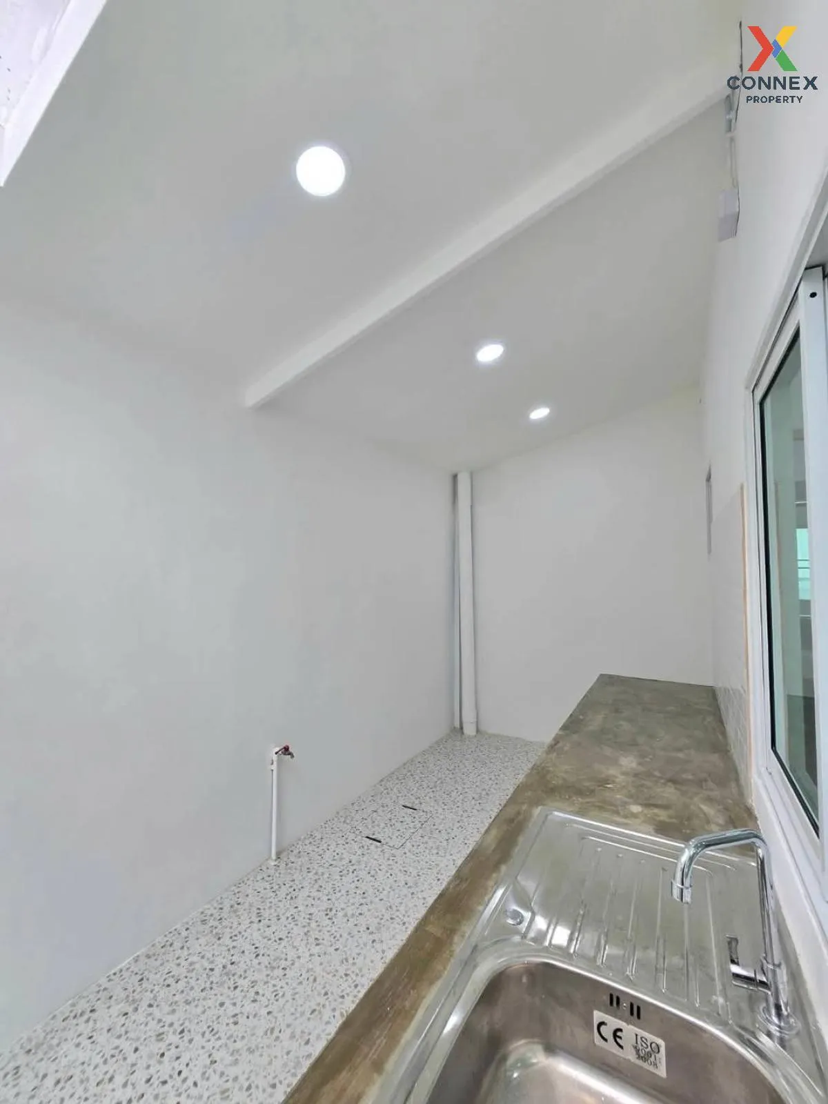 For Sale Townhouse/Townhome  , Preseo 4 , Na Pa , Mueang Chon Bur