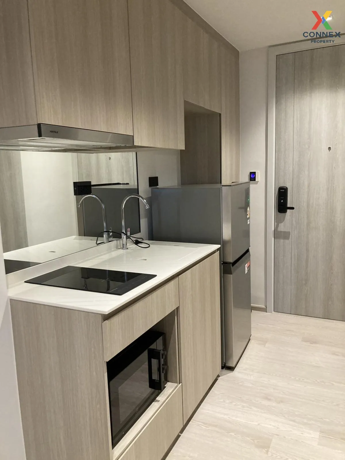 เช่าคอนโด  เรฟเฟอเรนซ์ สาทร-วงเวียนใหญ่ BTS-วงเวียนใหญ่ บางลำภูล่