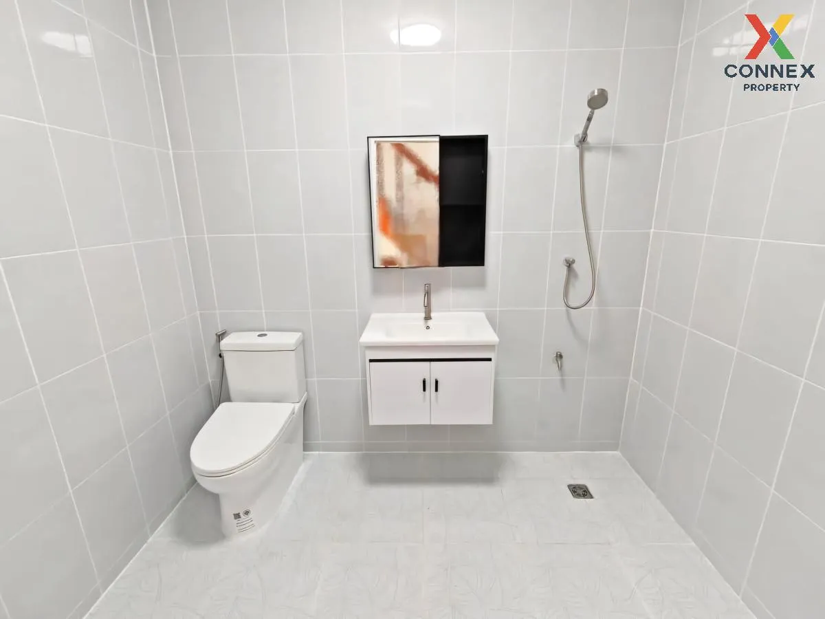 For Sale Townhouse/Townhome  , Phong Sirichai 1 , newly renovated For Sale Townhouse/Townhome  , Phong Sirichai 1 , newly renovated