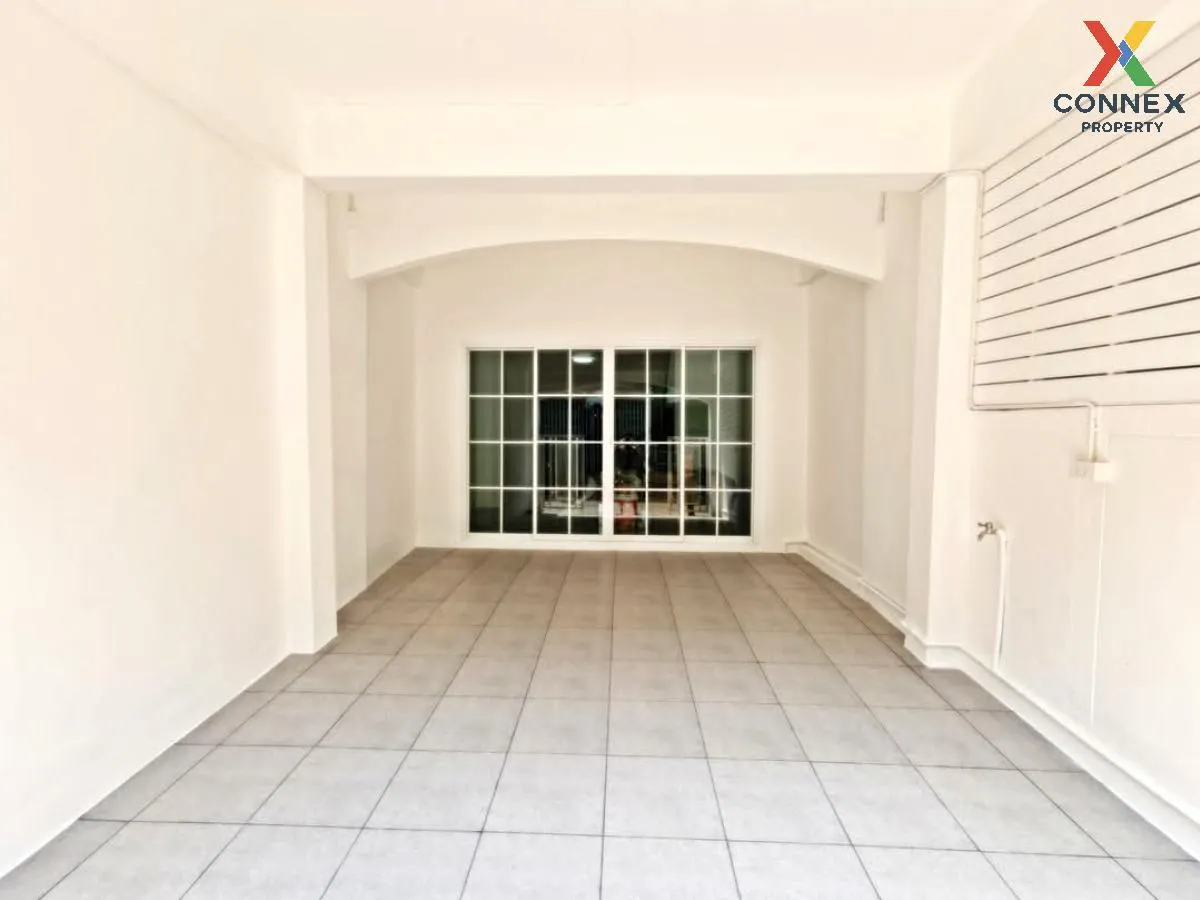 For Sale Townhouse/Townhome  , Phong Sirichai 1 , newly renovated For Sale Townhouse/Townhome  , Phong Sirichai 1 , newly renovated 2