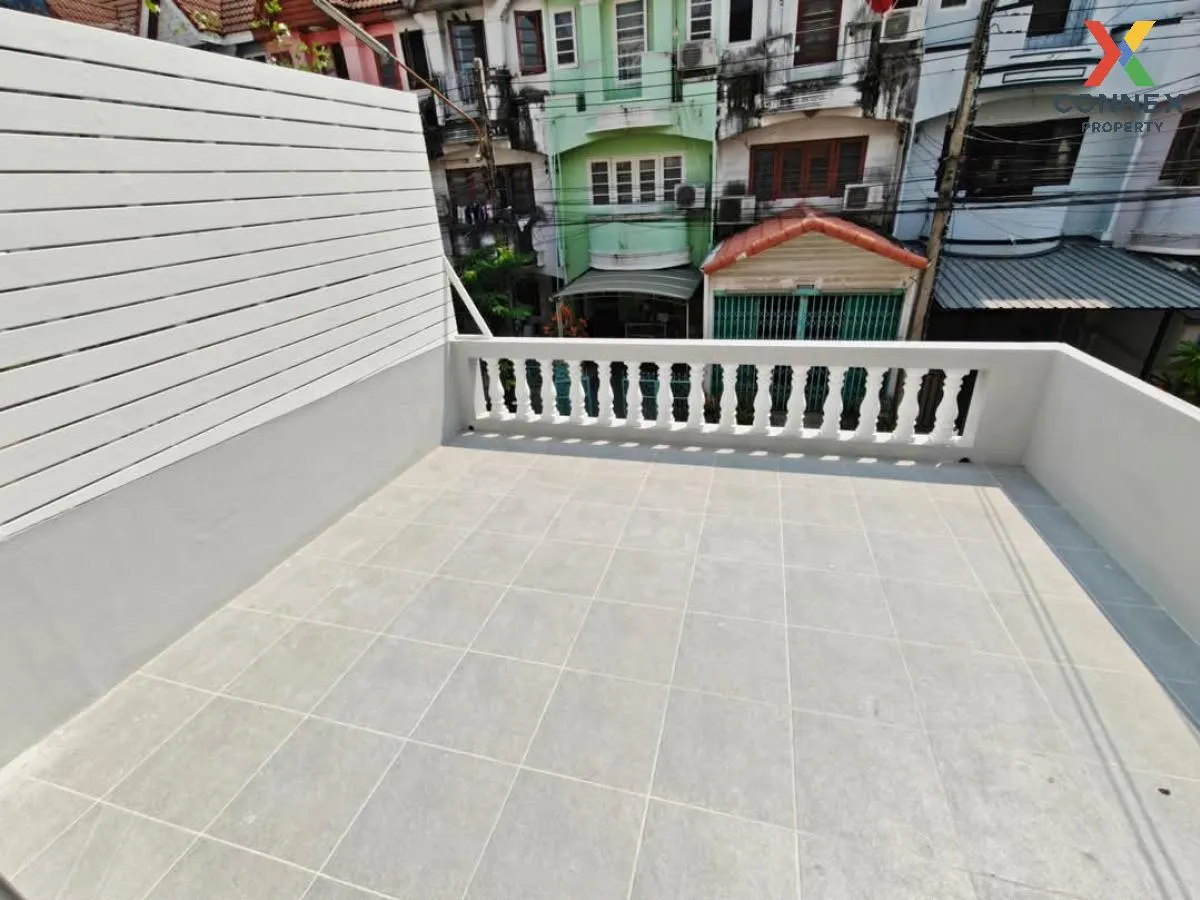 For Sale Townhouse/Townhome  , Phong Sirichai 1 , newly renovated For Sale Townhouse/Townhome  , Phong Sirichai 1 , newly renovated