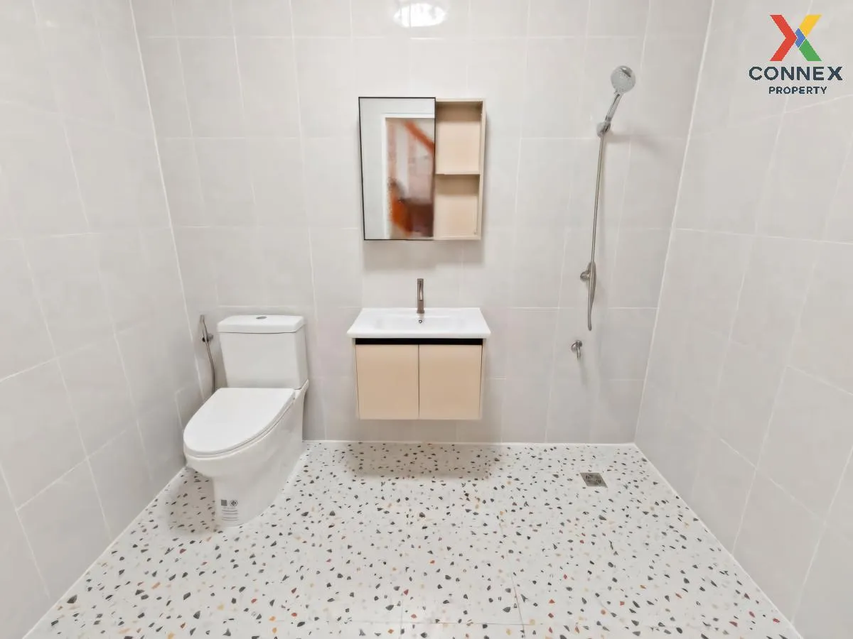 For Sale Townhouse/Townhome  , Phong Sirichai 1 , newly renovated For Sale Townhouse/Townhome  , Phong Sirichai 1 , newly renovated