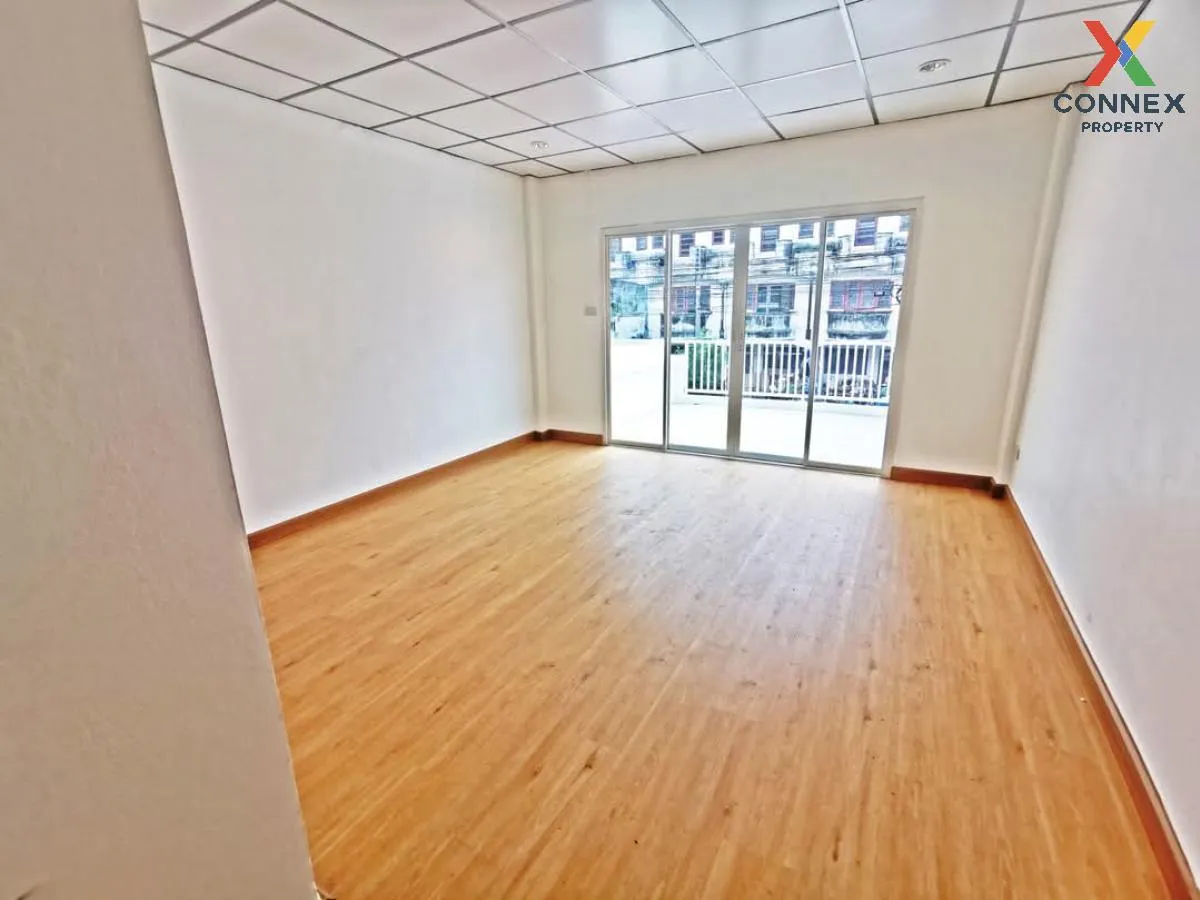 ขายทาวน์เฮ้าส์/ทาวน์โฮม  พงษ์ศิริชัย 1 รีโนเวทใหม่ อ้อมน้อย กระทุ ขายทาวน์เฮ้าส์/ทาวน์โฮม  พงษ์ศิริชัย 1 รีโนเวทใหม่ อ้อมน้อย กระทุ