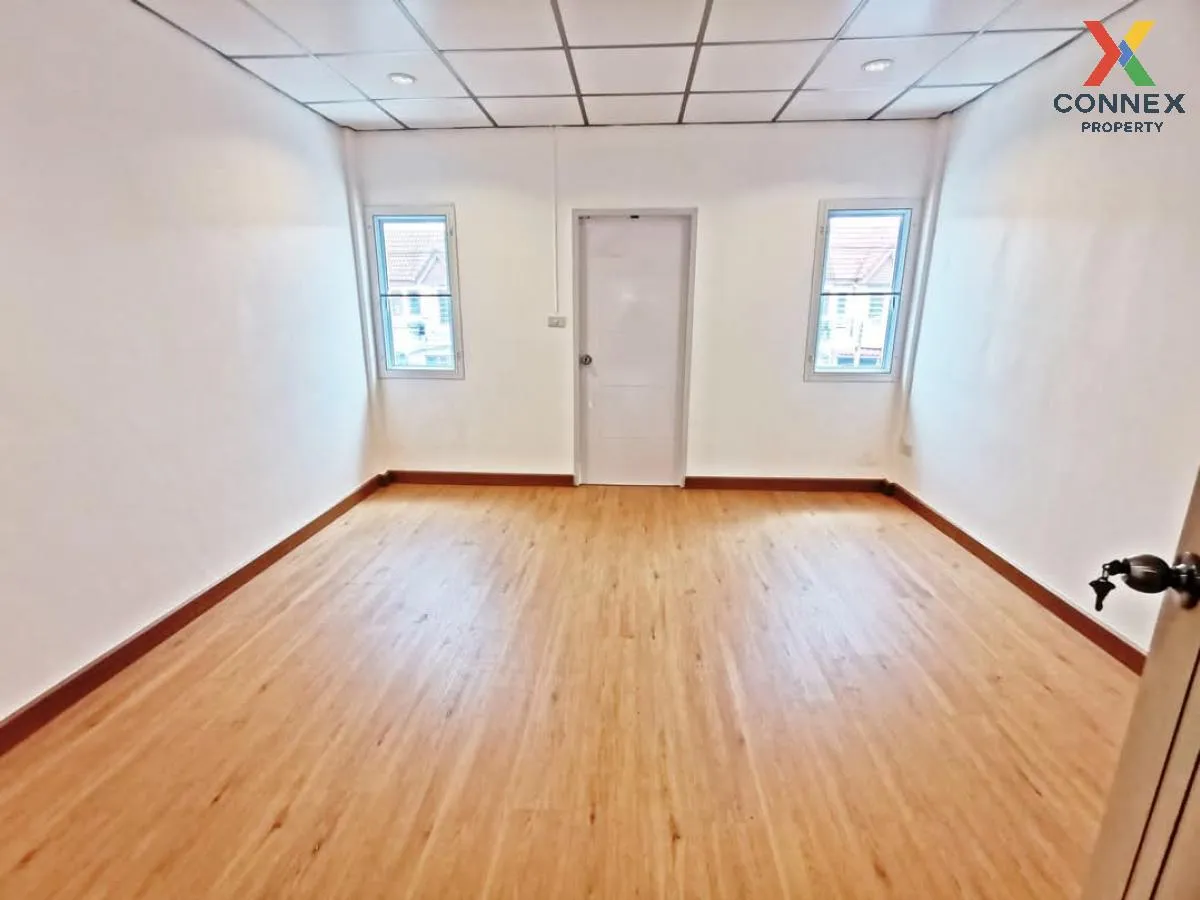 ขายทาวน์เฮ้าส์/ทาวน์โฮม  พงษ์ศิริชัย 1 รีโนเวทใหม่ อ้อมน้อย กระทุ ขายทาวน์เฮ้าส์/ทาวน์โฮม  พงษ์ศิริชัย 1 รีโนเวทใหม่ อ้อมน้อย กระทุ