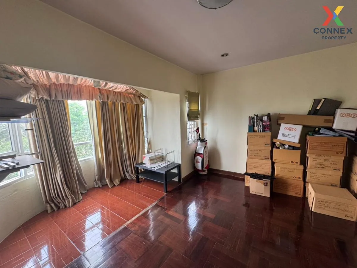 For Sale Townhouse/Townhome  ,  Baan Seranee Don Mueang-Songpraph