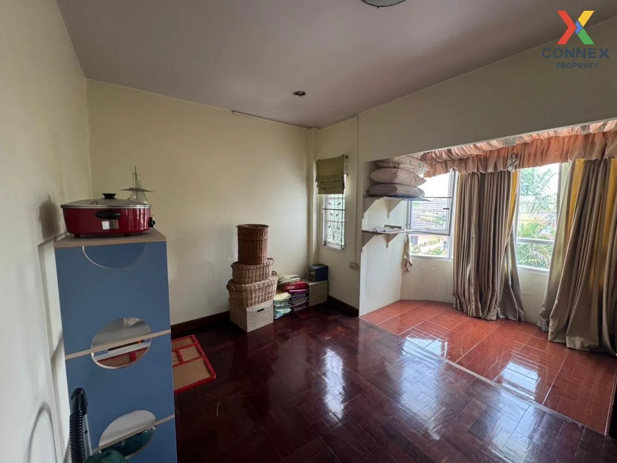 For Sale Townhouse/Townhome  ,  Baan Seranee Don Mueang-Songpraph