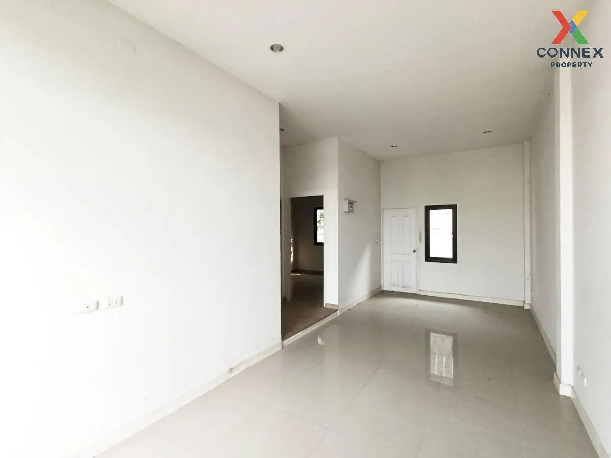 ขายทาวน์เฮ้าส์/ทาวน์โฮม  เดอะ เซ็นทรัล ทาวน์ บึง - ศรีราชา หน้ากว 4