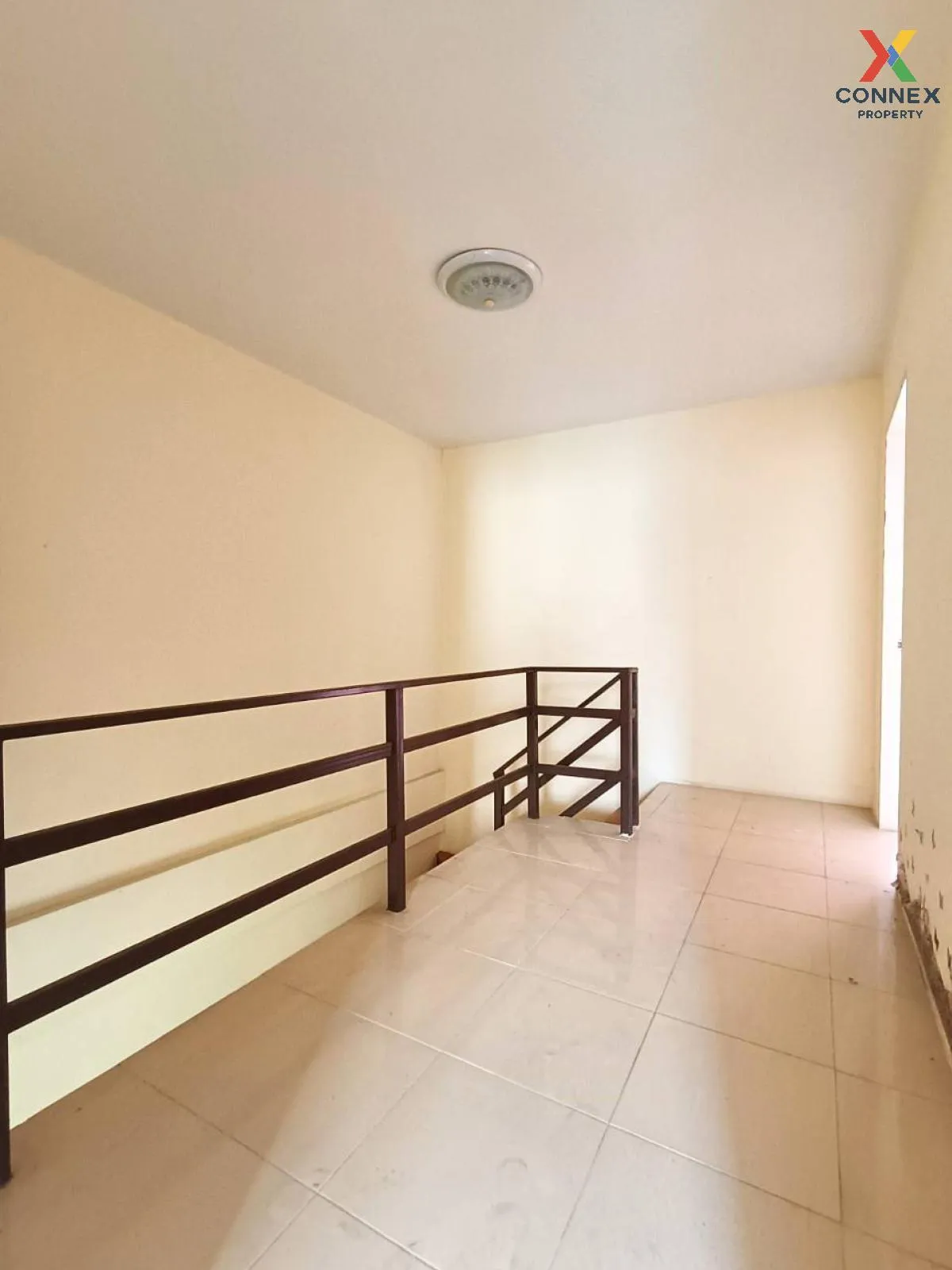 For Sale Townhouse/Townhome  , Baan Thai Villa , corner unit , Bu For Sale Townhouse/Townhome  , Baan Thai Villa , corner unit , Bu