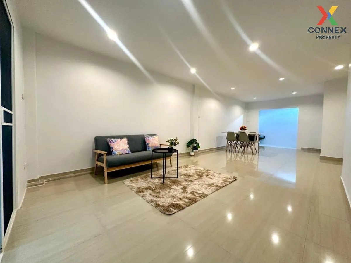 ขายทาวน์เฮ้าส์/ทาวน์โฮม  บ้านบัวทอง 4 บ้านกล้วย-ไทรน้อย รีโนเวทให