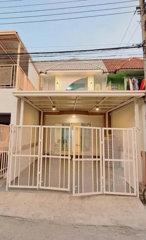 ขายทาวน์เฮ้าส์/ทาวน์โฮม  บ้านบัวทอง 4 บ้านกล้วย-ไทรน้อย รีโนเวทใหม่ พิมลราช บางบัวทอง นนทบุรี CX-117192