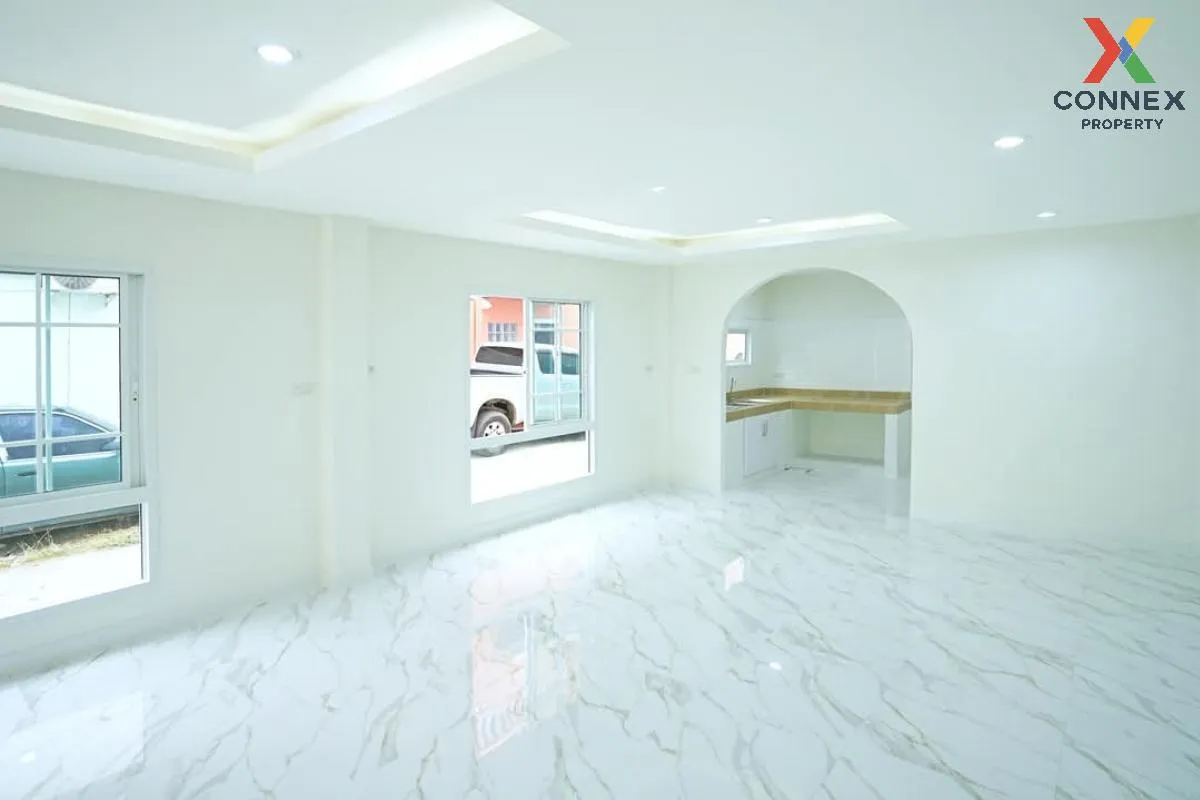 ขายทาวน์เฮ้าส์/ทาวน์โฮม  บ้านเพชรประทาน เพชรเกษม51 ห้องมุม รีโนเว