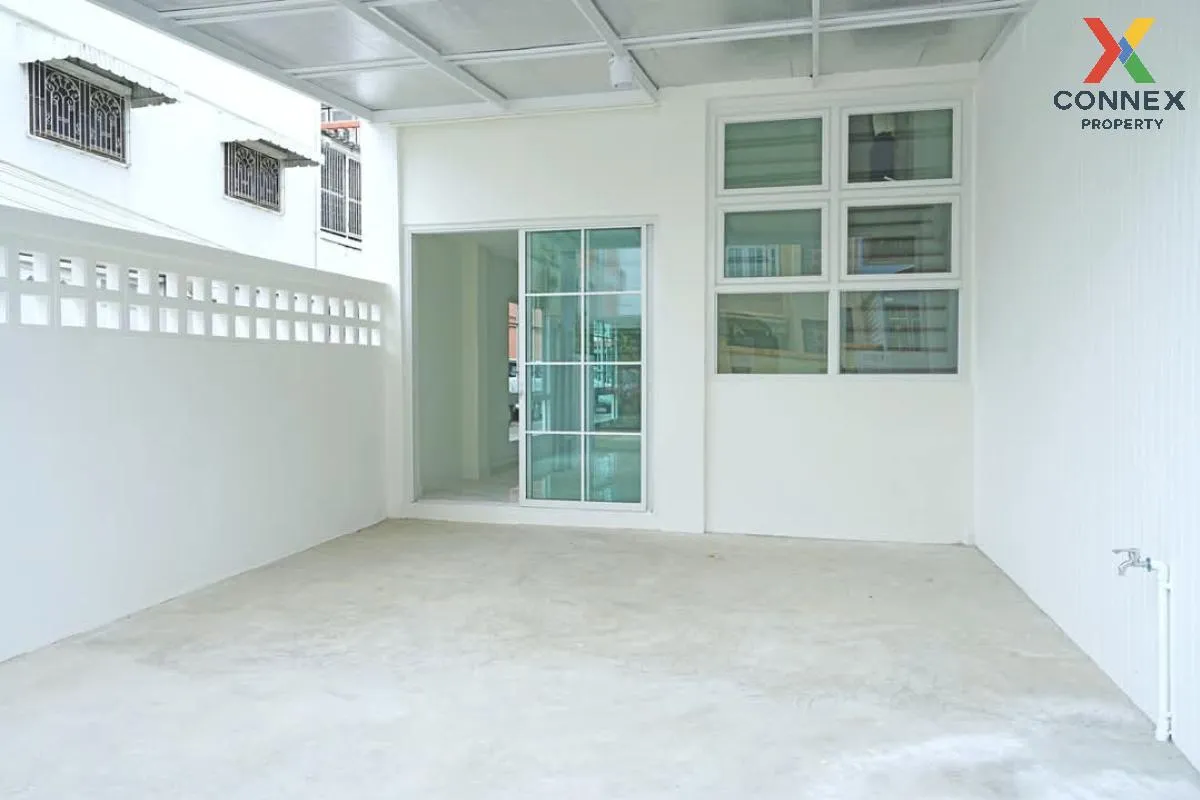 ขายทาวน์เฮ้าส์/ทาวน์โฮม  บ้านเพชรประทาน เพชรเกษม51 ห้องมุม รีโนเว 3