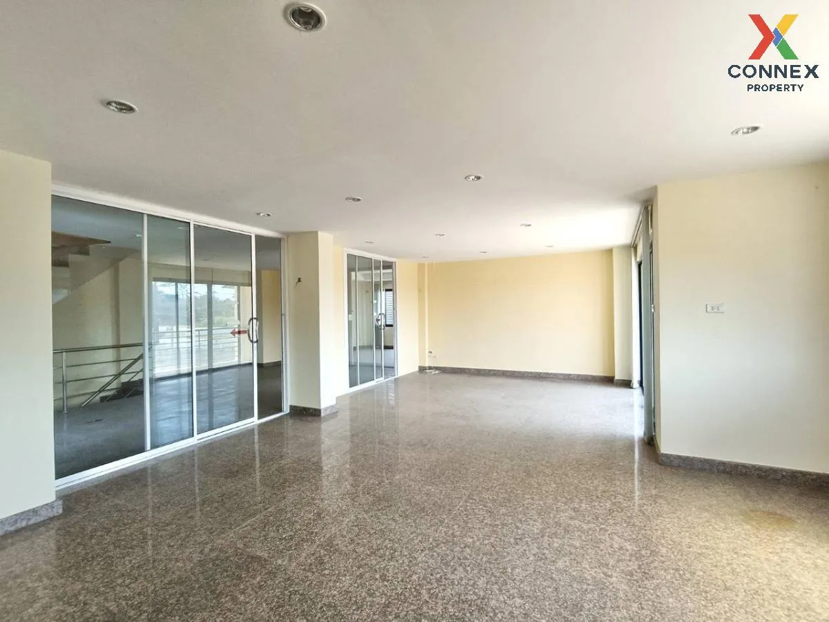 For Sale The Airport Town Krabi , nice view , corner unit , wide 