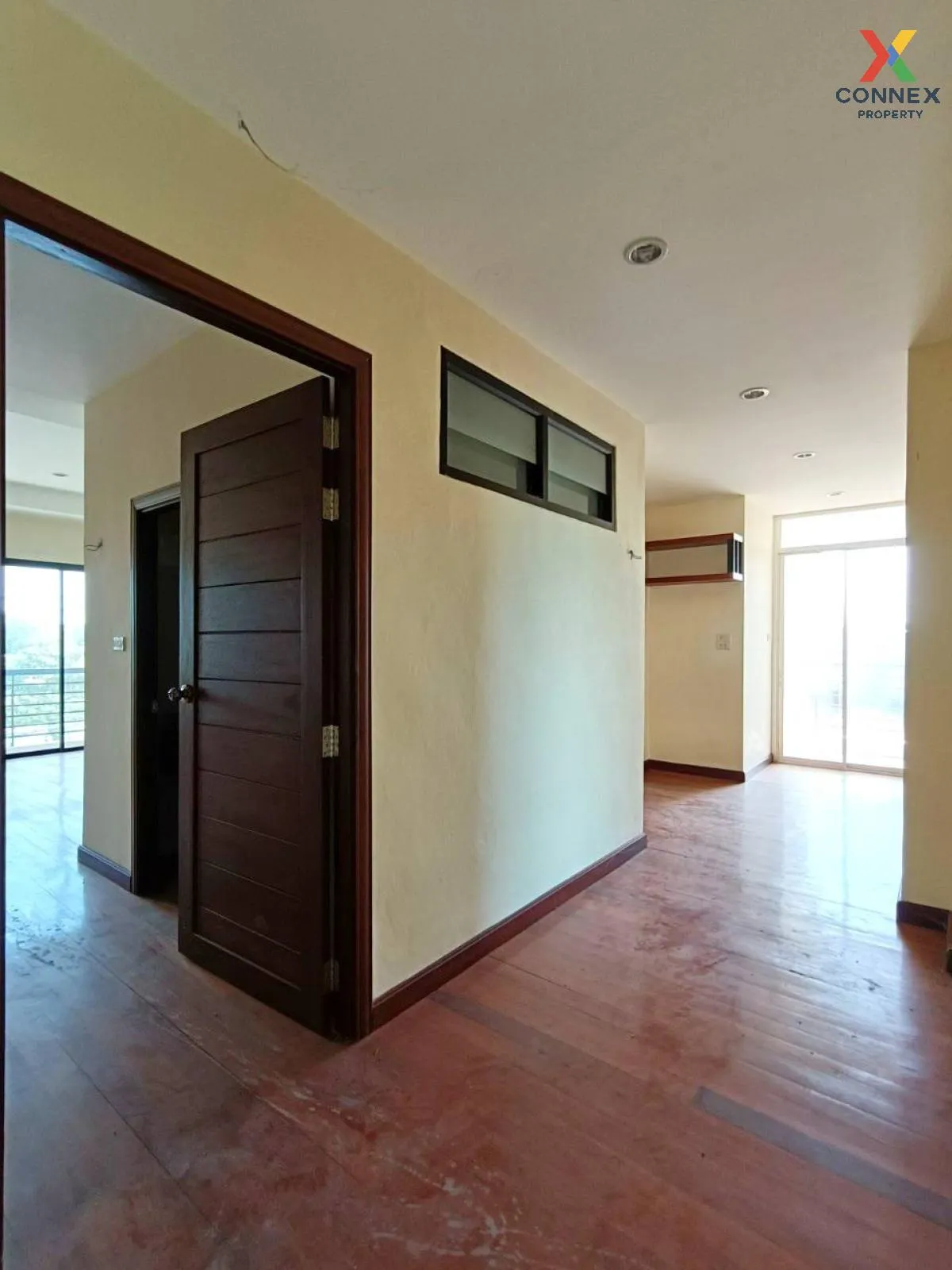 For Sale The Airport Town Krabi , nice view , corner unit , wide 