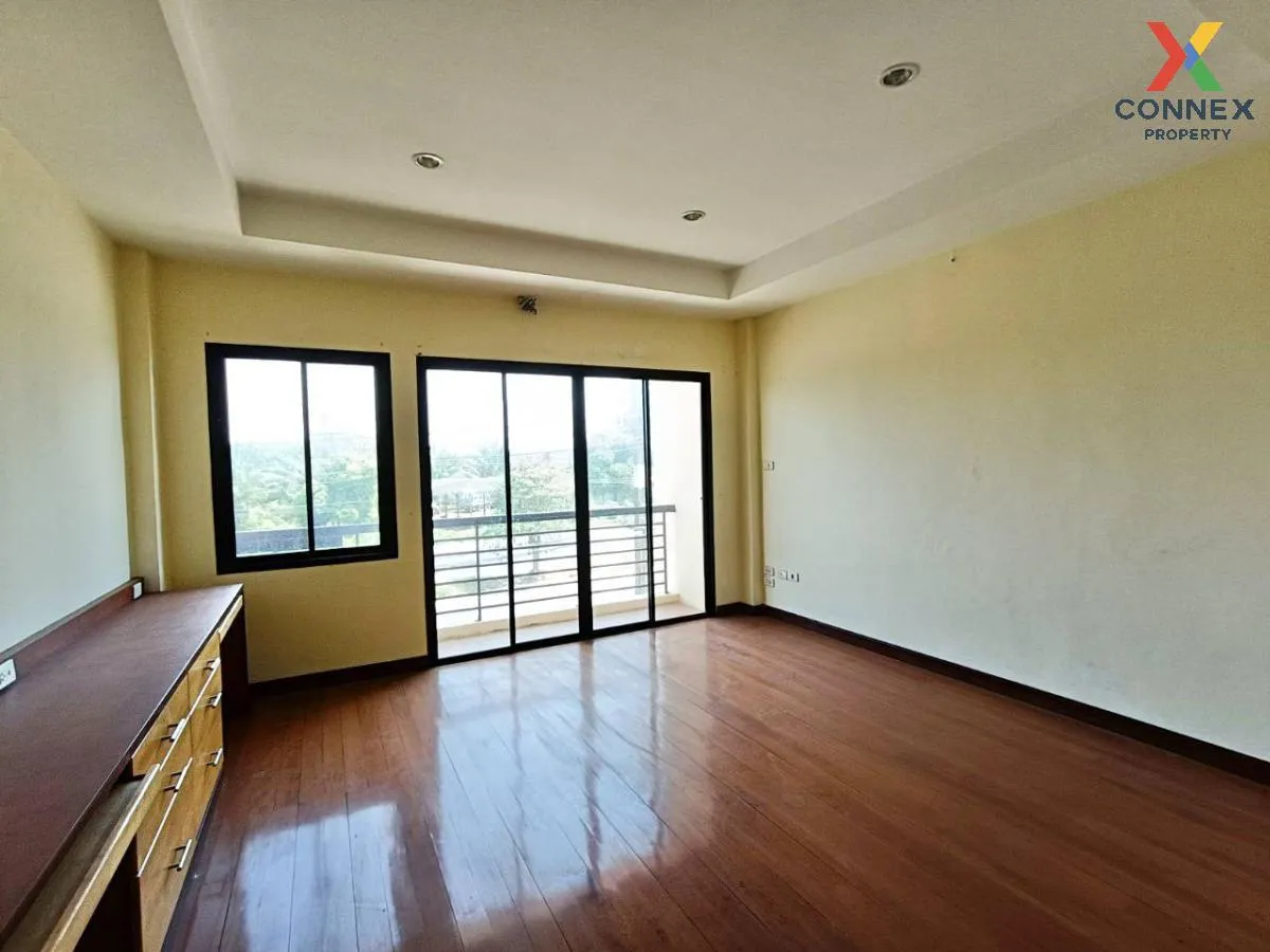 For Sale The Airport Town Krabi , nice view , corner unit , wide 