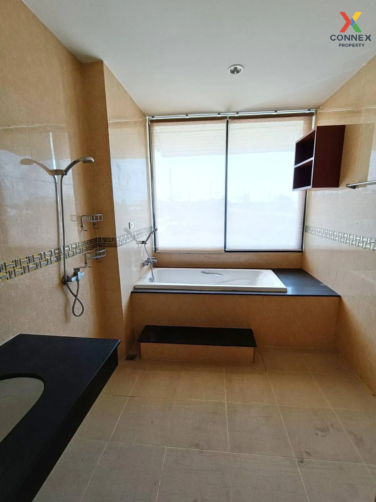 For Sale The Airport Town Krabi , nice view , corner unit , wide 