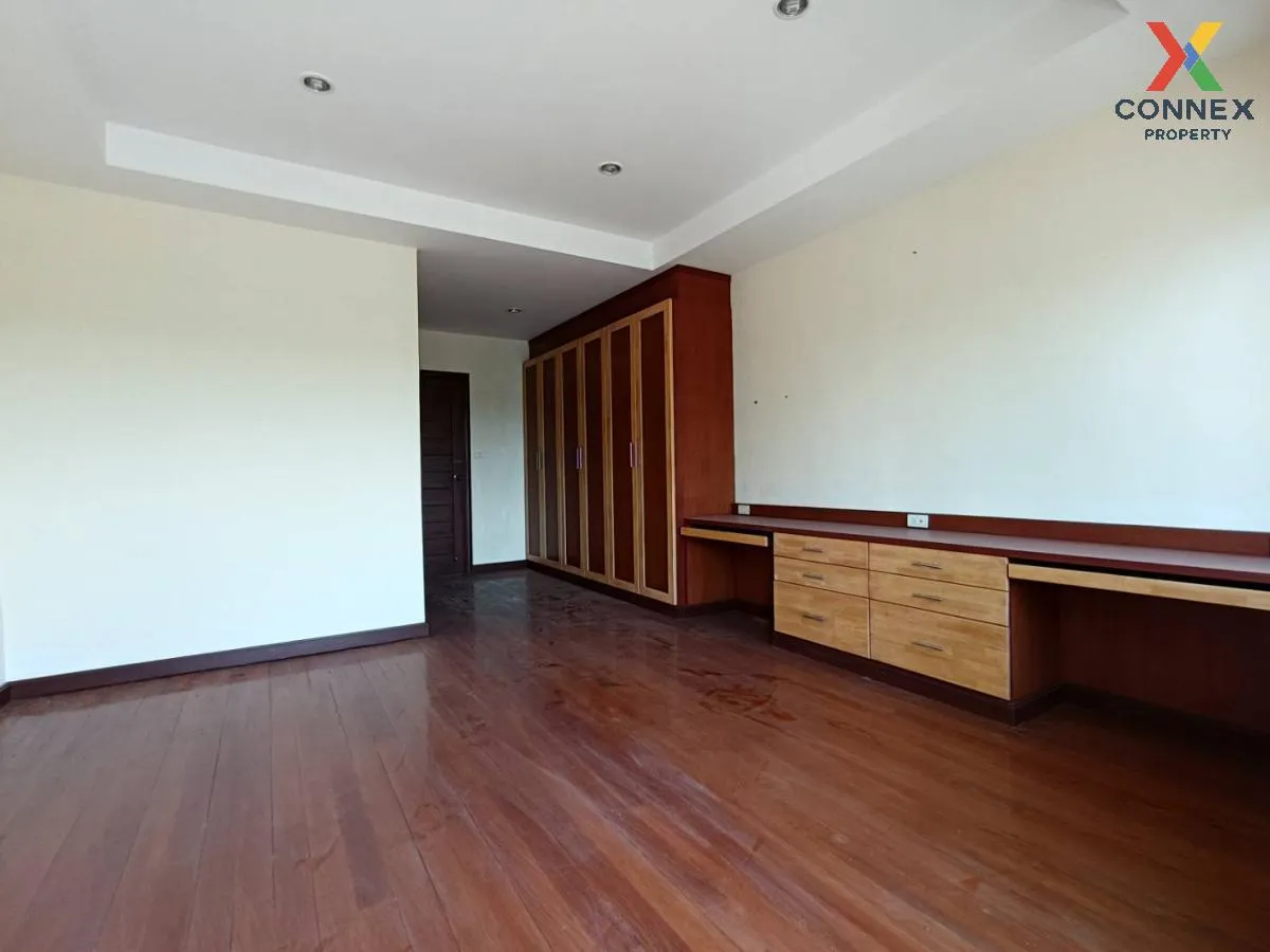For Sale The Airport Town Krabi , nice view , corner unit , wide 