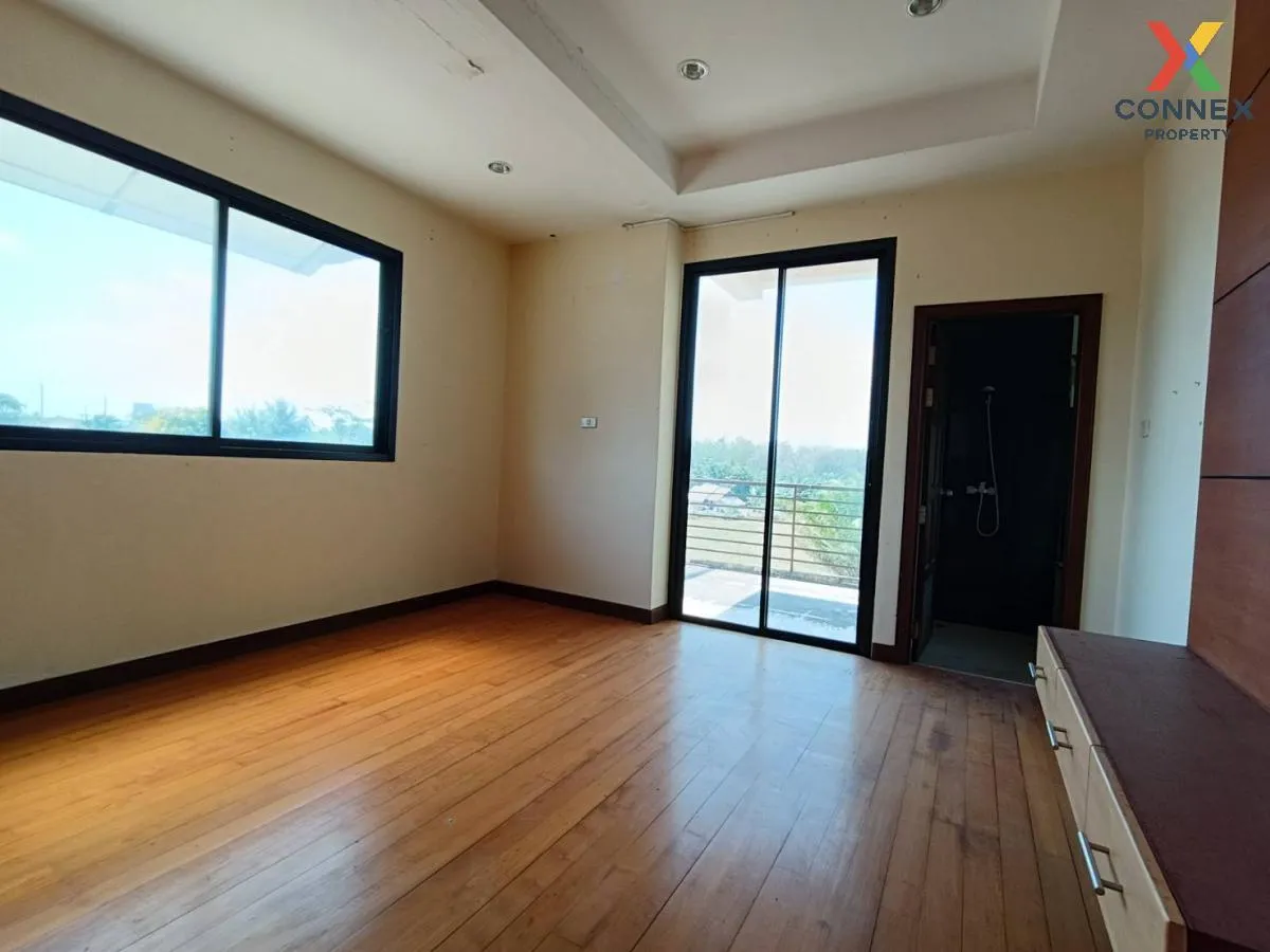 For Sale The Airport Town Krabi , nice view , corner unit , wide 