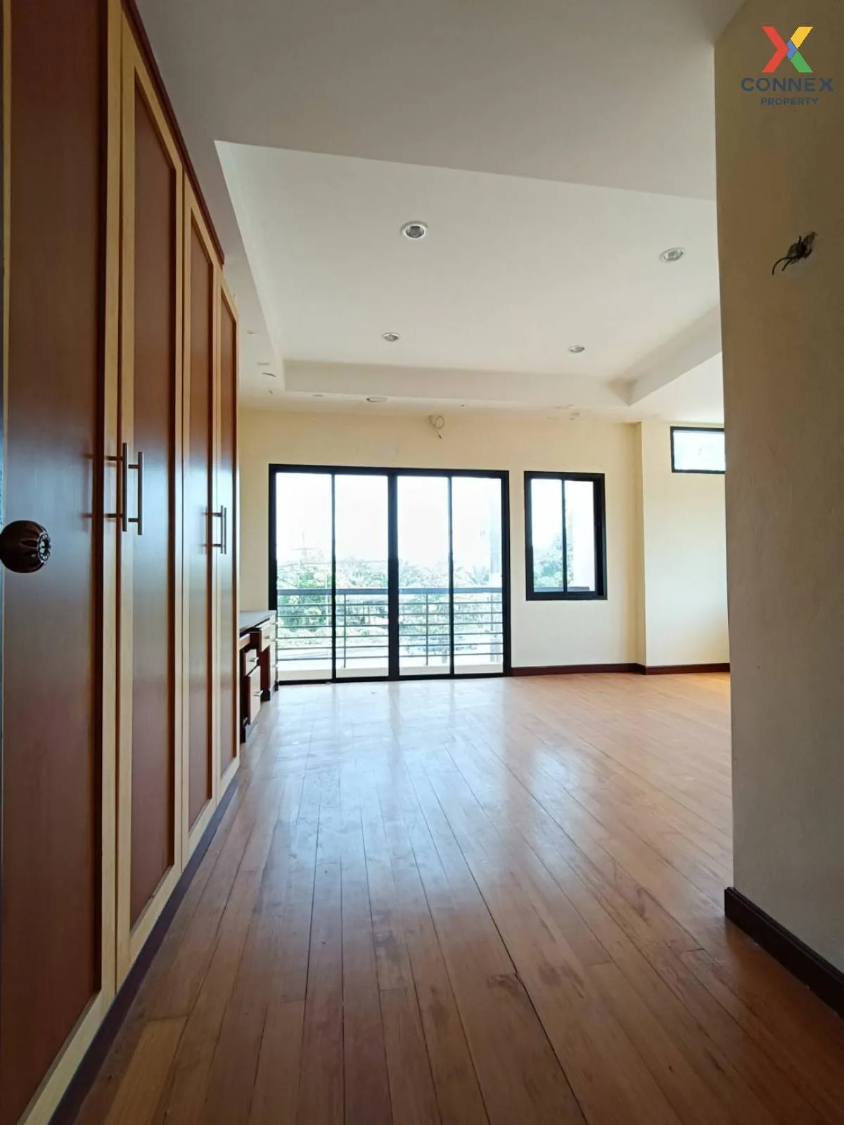 For Sale The Airport Town Krabi , nice view , corner unit , wide 