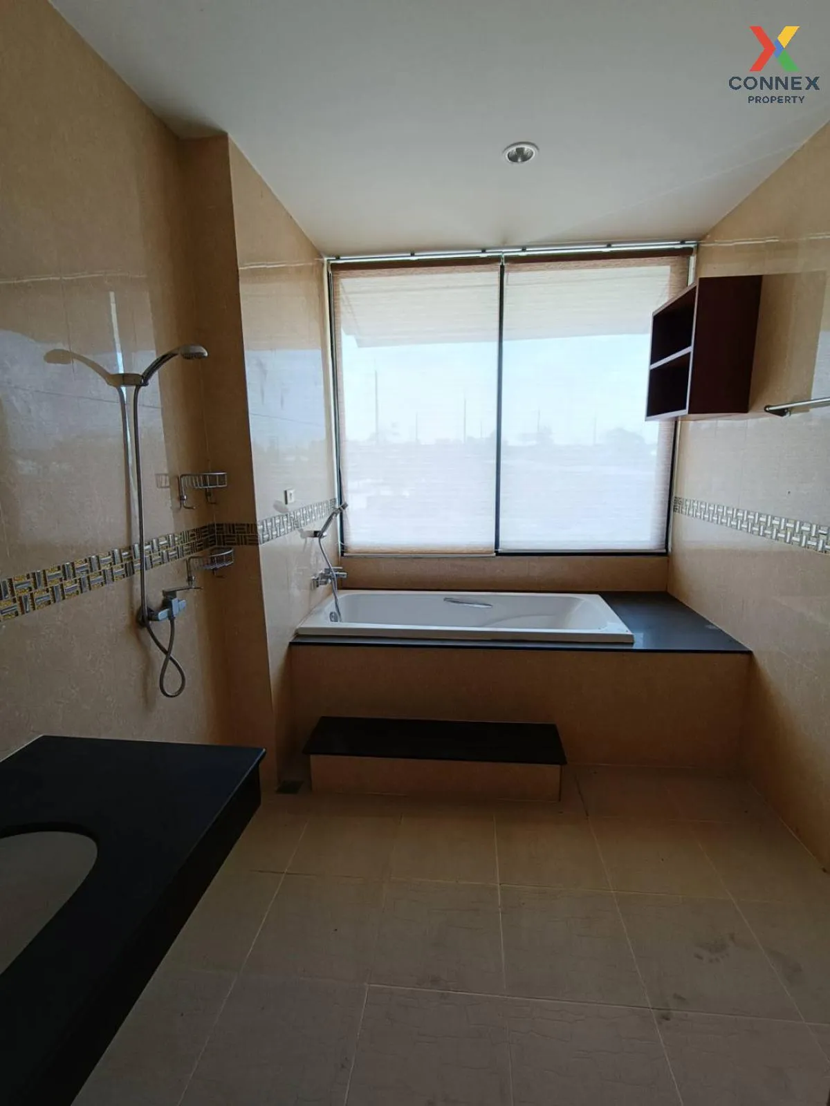 For Sale The Airport Town Krabi , nice view , corner unit , wide 