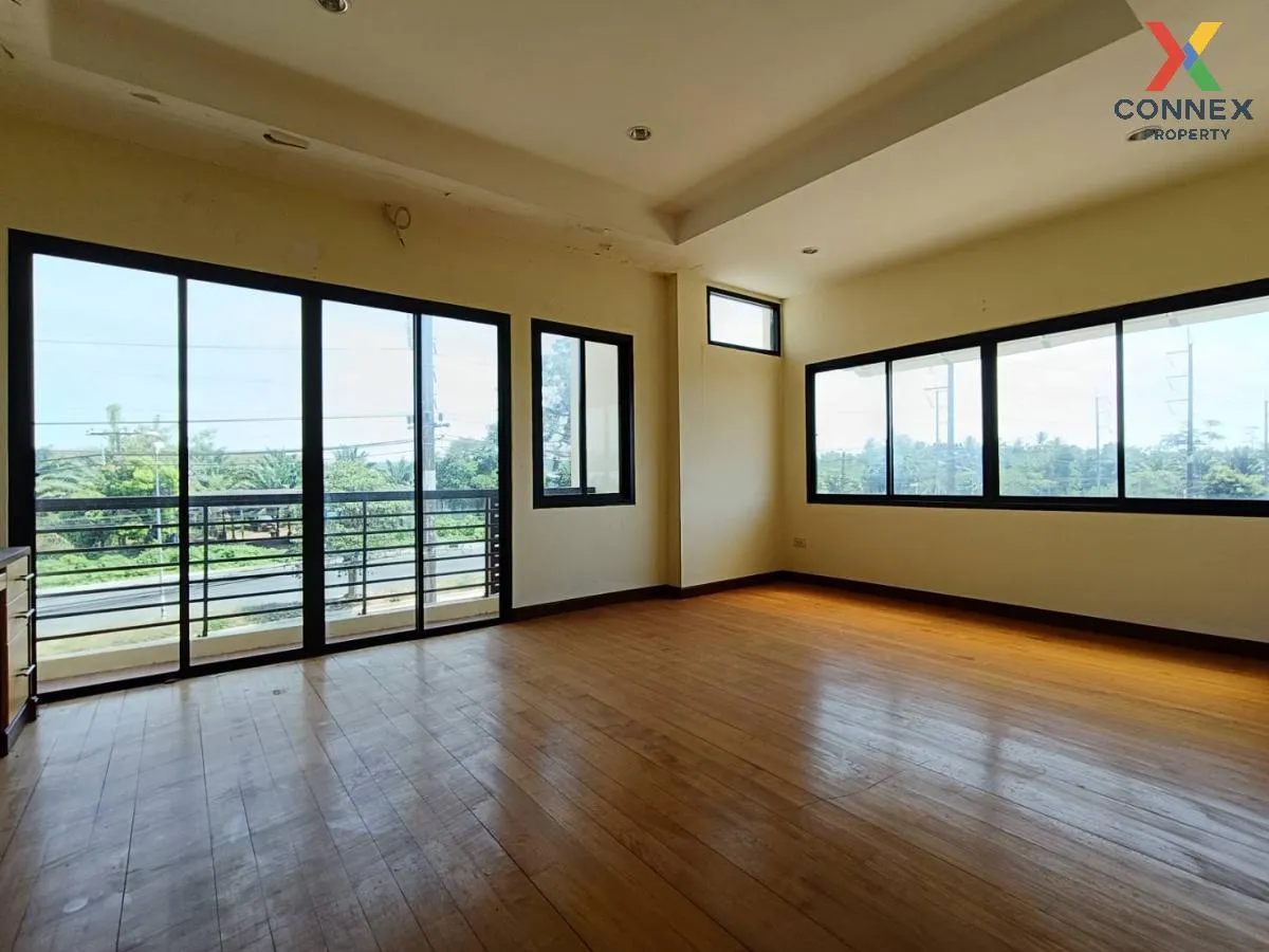 For Sale The Airport Town Krabi , nice view , corner unit , wide 