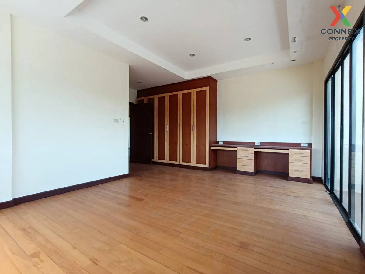 For Sale The Airport Town Krabi , nice view , corner unit , wide 