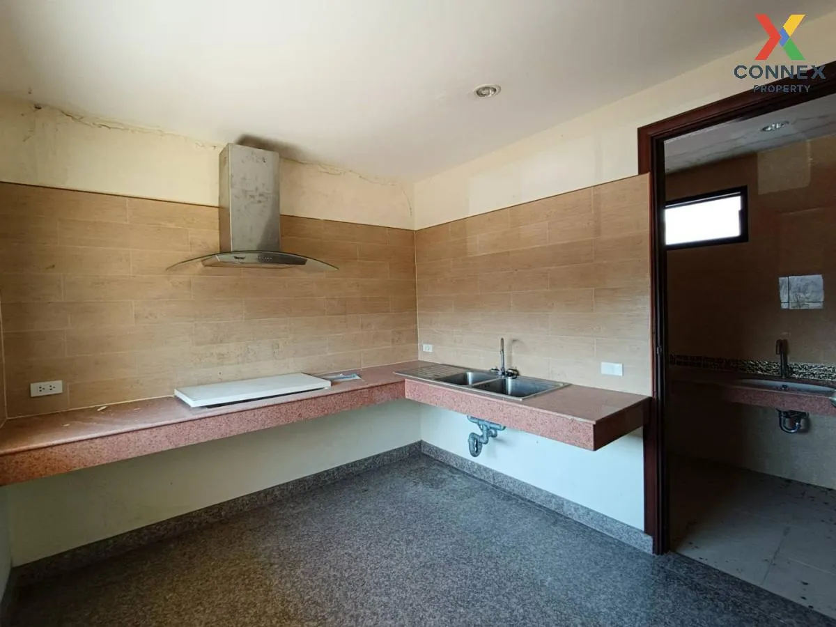 For Sale The Airport Town Krabi , nice view , corner unit , wide 