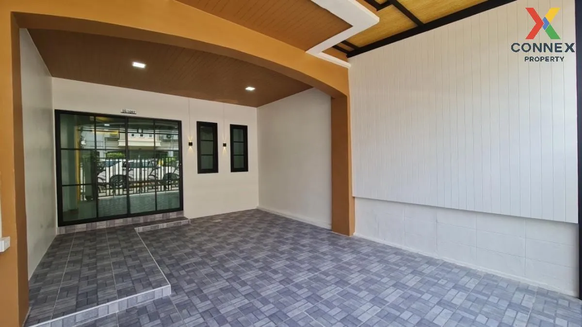 For Sale Townhouse/Townhome  , K.C. Ramindra 1 , Sam Wa Tawan Tok For Sale Townhouse/Townhome  , K.C. Ramindra 1 , Sam Wa Tawan Tok 3