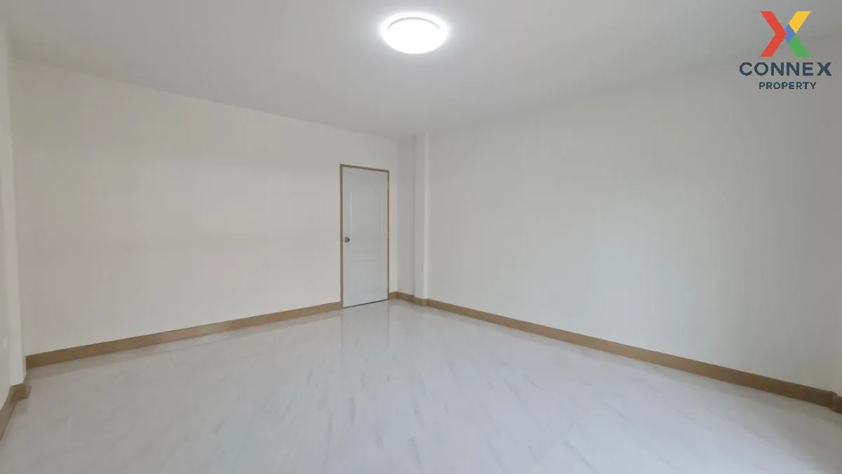 For Sale Townhouse/Townhome  , K.C. Ramindra 1 , Sam Wa Tawan Tok For Sale Townhouse/Townhome  , K.C. Ramindra 1 , Sam Wa Tawan Tok